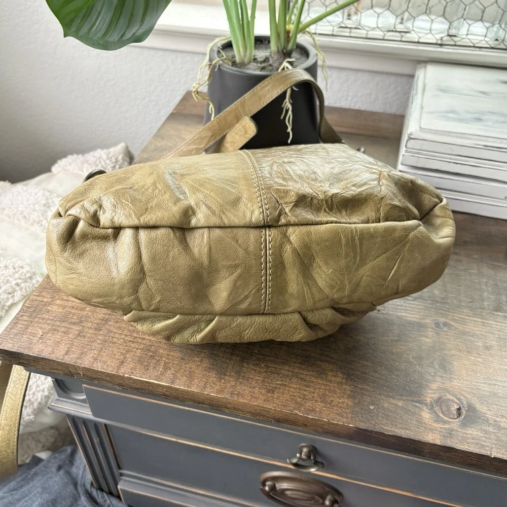 Sundance beautiful crossbody